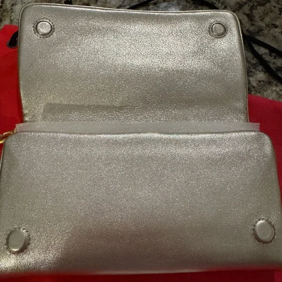 Tory Burch White Gold Clutch - Picture 4 of 6